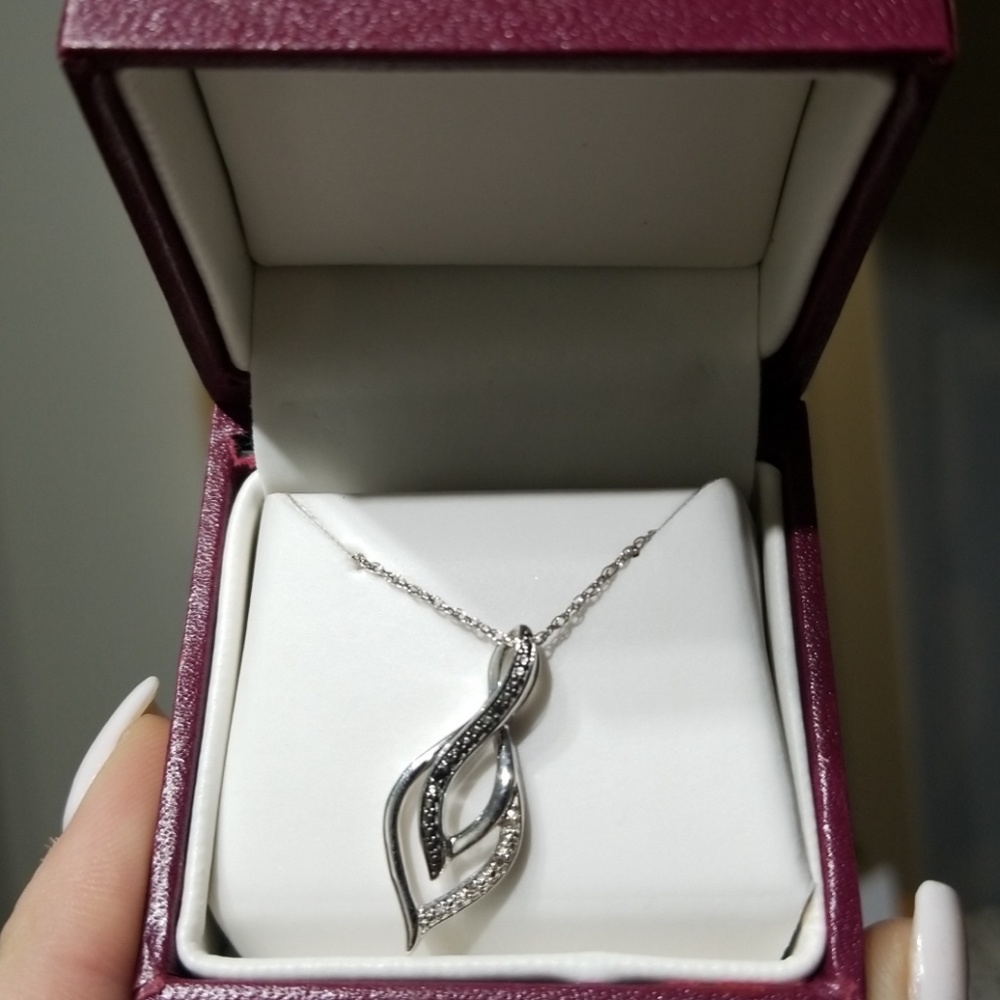 Topaz/sapphire necklace